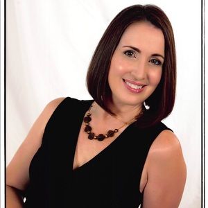 Meet your Posher, Laurie